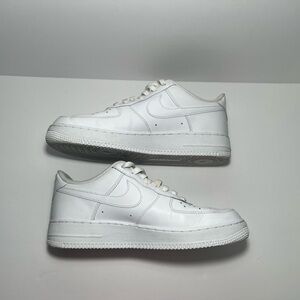 Nike Air Force 1 ’07 Low White Sneakers Men’s 9.5
